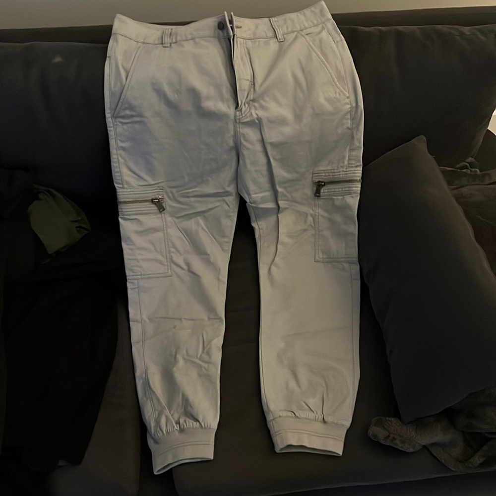 Guess joggers